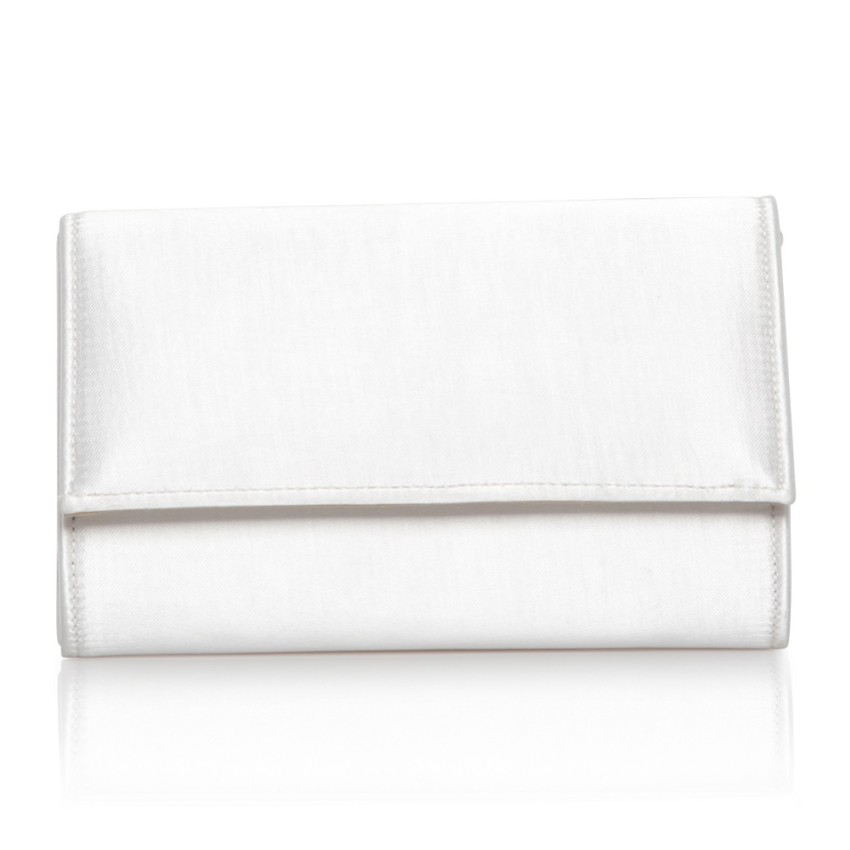 Photograph: Perfect Bridal Lola Dyeable Ivory Satin Clutch Bag