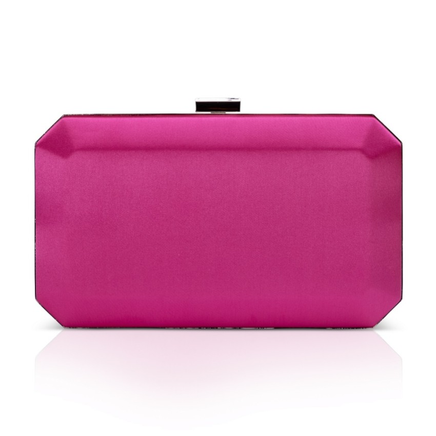 Photograph: Perfect Bridal Pochette en satin Ebony Fuchsia