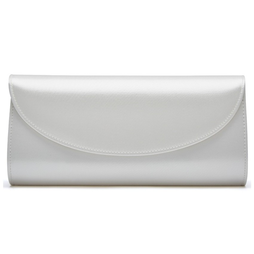 Photograph: Rainbow Club Pochette de mariage en satin ivoire teintable Celina